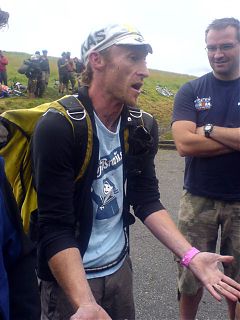 Gareth waves his arms